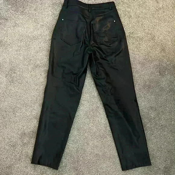 Zara Faux Leather Mom Fit Pants - Picture 13 of 15